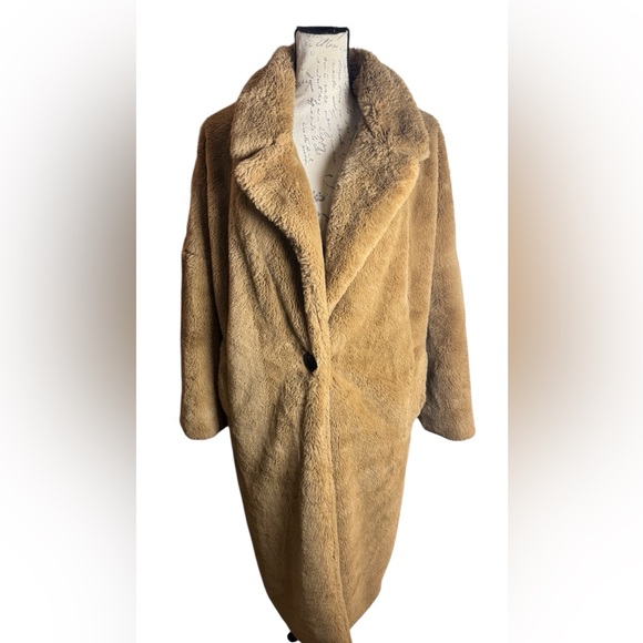 Magaschoni Jackets & Blazers - Magaschoni Camel Teddy Jacket